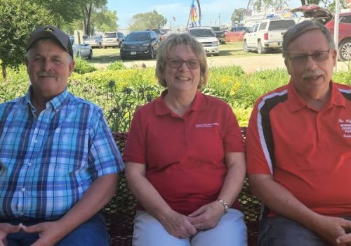 2022-fair-mark-t-sue-tom